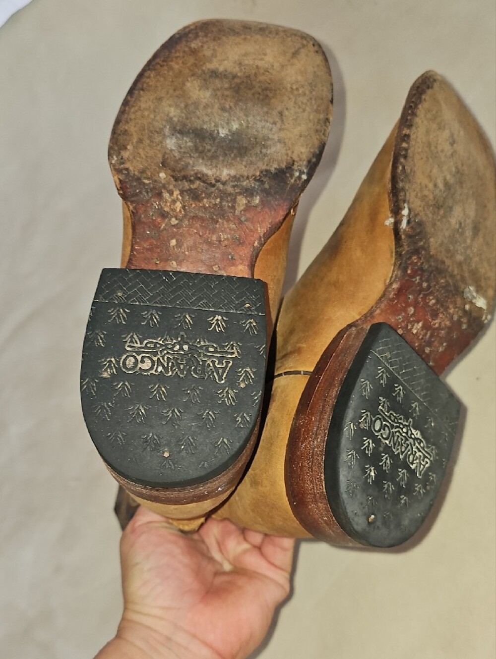 Boys, Two-Tone Tan Western Cowboy Boots with Embroidered Shaft - Picture 6 of 13